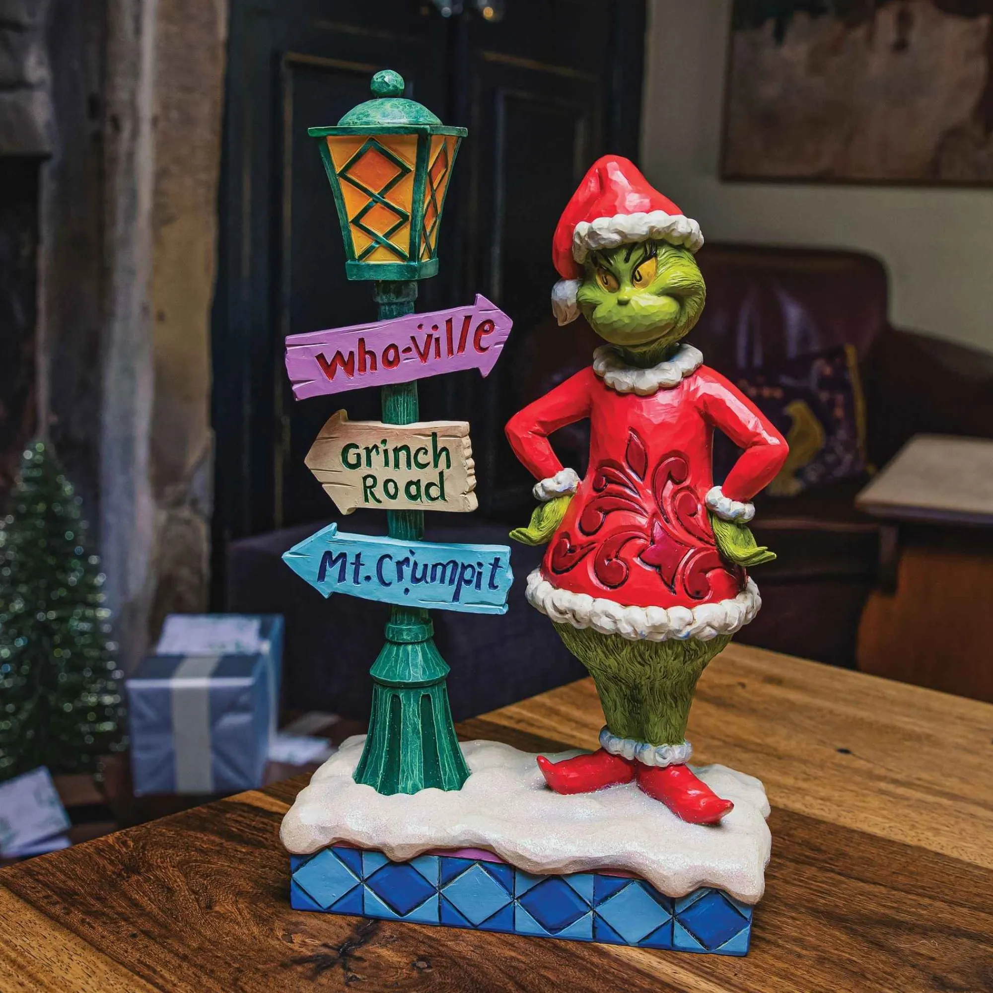 Grinch by Jim Shore Grinch By Lit Lamppost